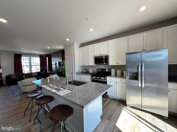 La Plata, MD 20646,10774 COSMIC PL