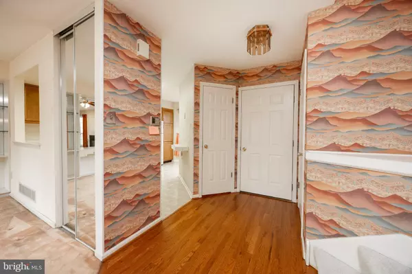 Schwenksville, PA 19473,11 VILLAGE DR