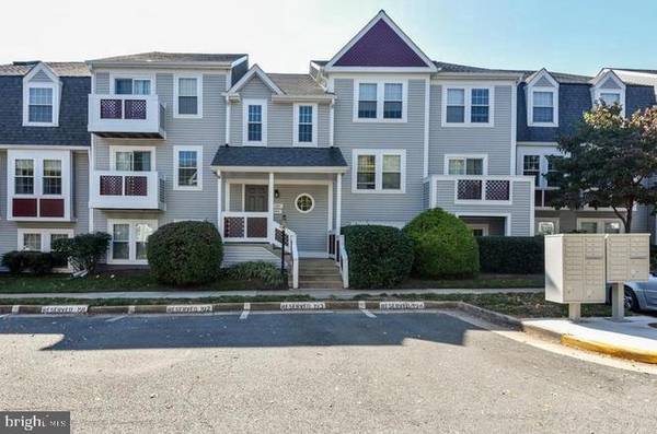 Fairfax, VA 22033,12929-12929 GRAYS POINTE RD #12929C PH 9 CONDO