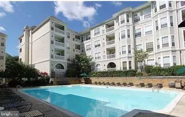 Alexandria, VA 22311,4560 STRUTFIELD LN #1301