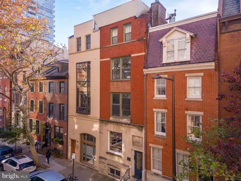 2020 LOCUST ST, Philadelphia, PA 19103