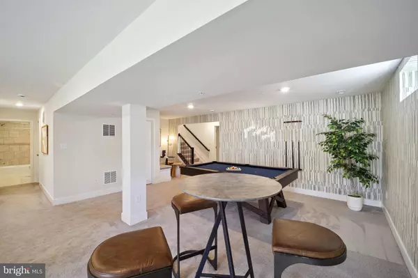 White Plains, MD 20695,5847 CALYPSO COURT