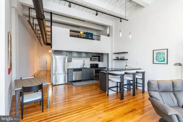 Philadelphia, PA 19107,1027-31 ARCH ST #404