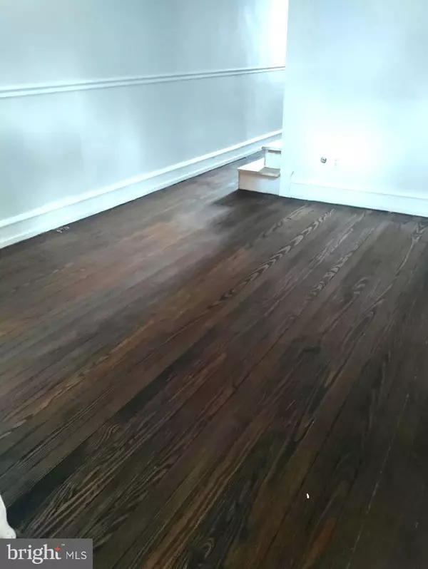 Merchantville, NJ 08109,22 LOCUST ST