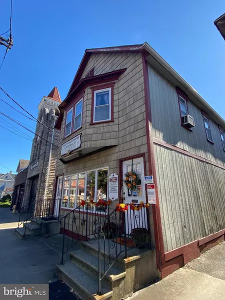 22 WASHINGTON ST, Mount Holly, NJ 08060