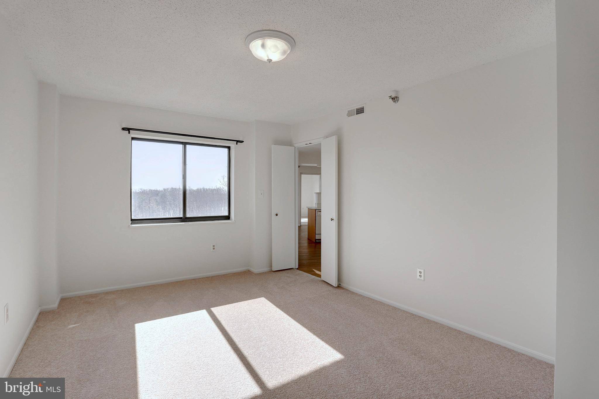 Silver Spring, MD 20906,15115 INTERLACHEN DR #825-826