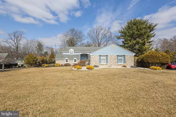 Holland, PA 18966,16 BROOKSIDE DR