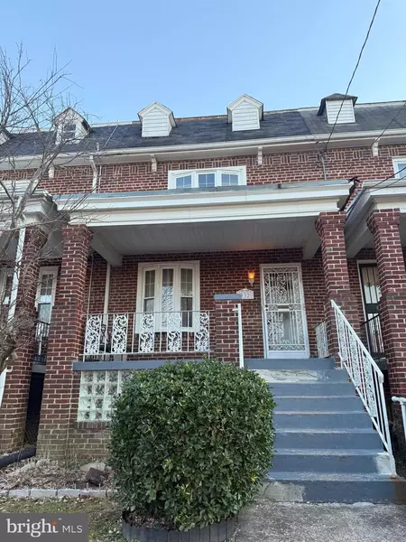 332 EMERSON ST NW, Washington, DC 20011