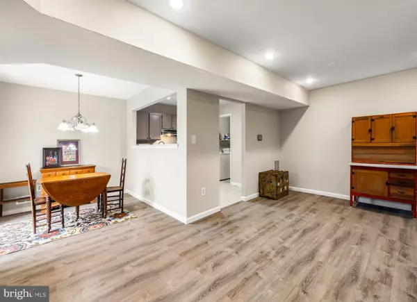 Marlton, NJ 08053,84 WOODLAKE DR