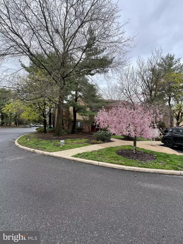 Mount Laurel, NJ 08054,707-A CYPRESS POINT CIR