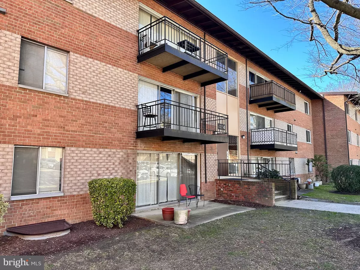 Annandale, VA 22003,4114 MANGALORE DR #302