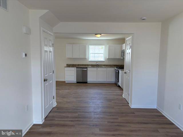 Elsmere, DE 19805,8 MAPLE AVE