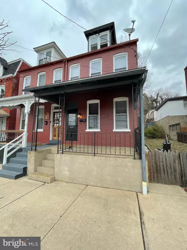 429 N 3RD ST, Columbia, PA 17512