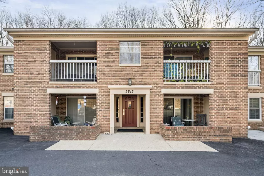 5813 COVE LANDING RD #303, Burke, VA 22015