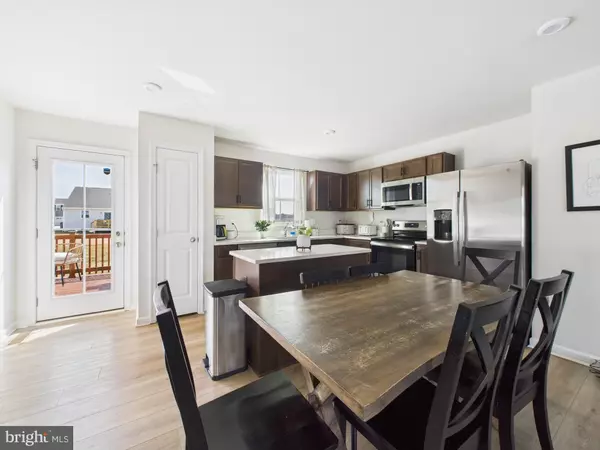 Seaford, DE 19973,515 PEACHTREE LN