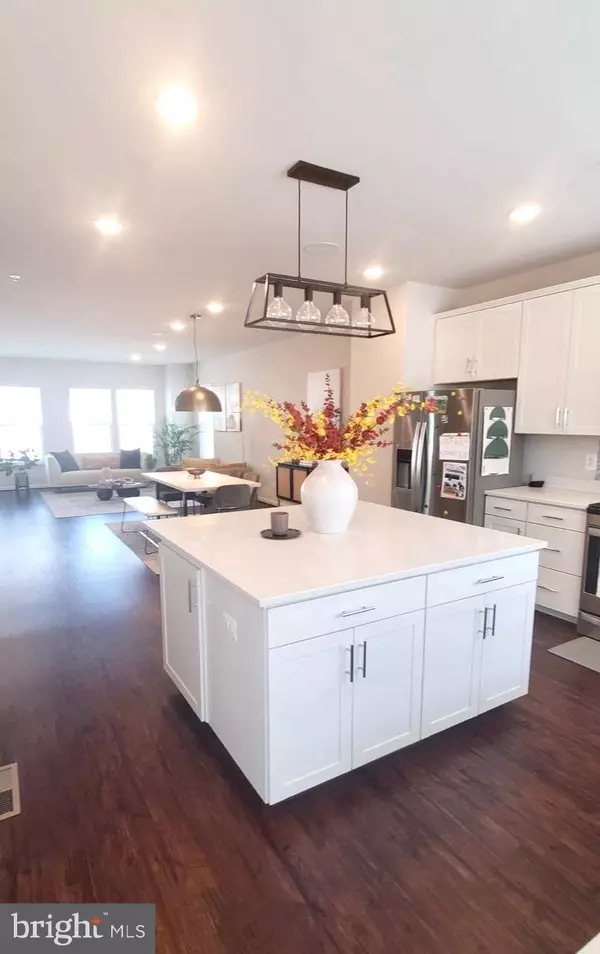 Laurel, MD 20724,3405 CORMORANT DR