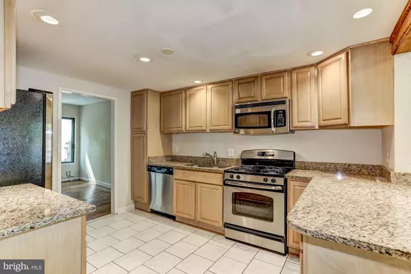 Reston, VA 20191,11562 WOODHOLLOW CT