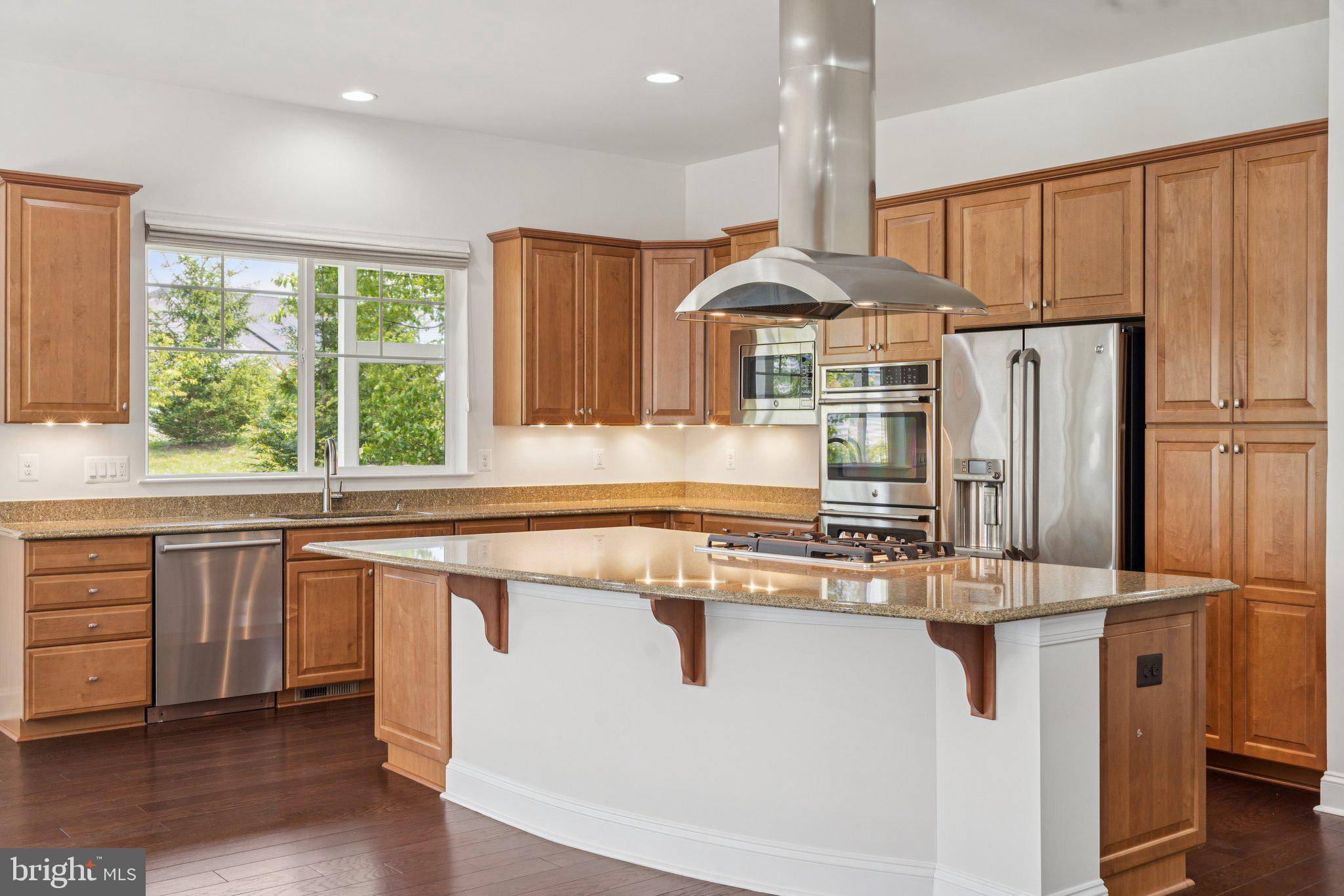 Lake Frederick, VA 22630,114 CLOAK LN