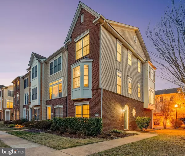 25120 OMAHA TER, Chantilly, VA 20152