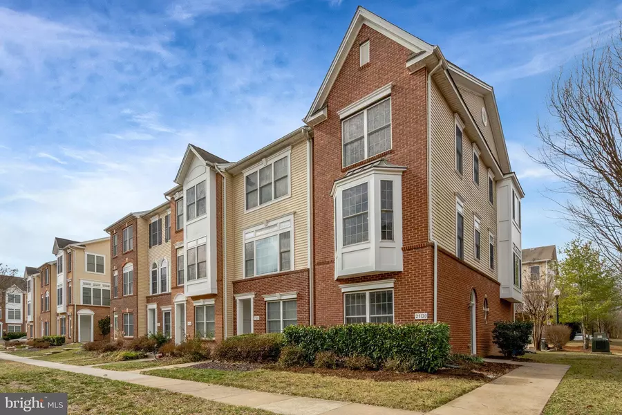 25120 OMAHA TER, Chantilly, VA 20152