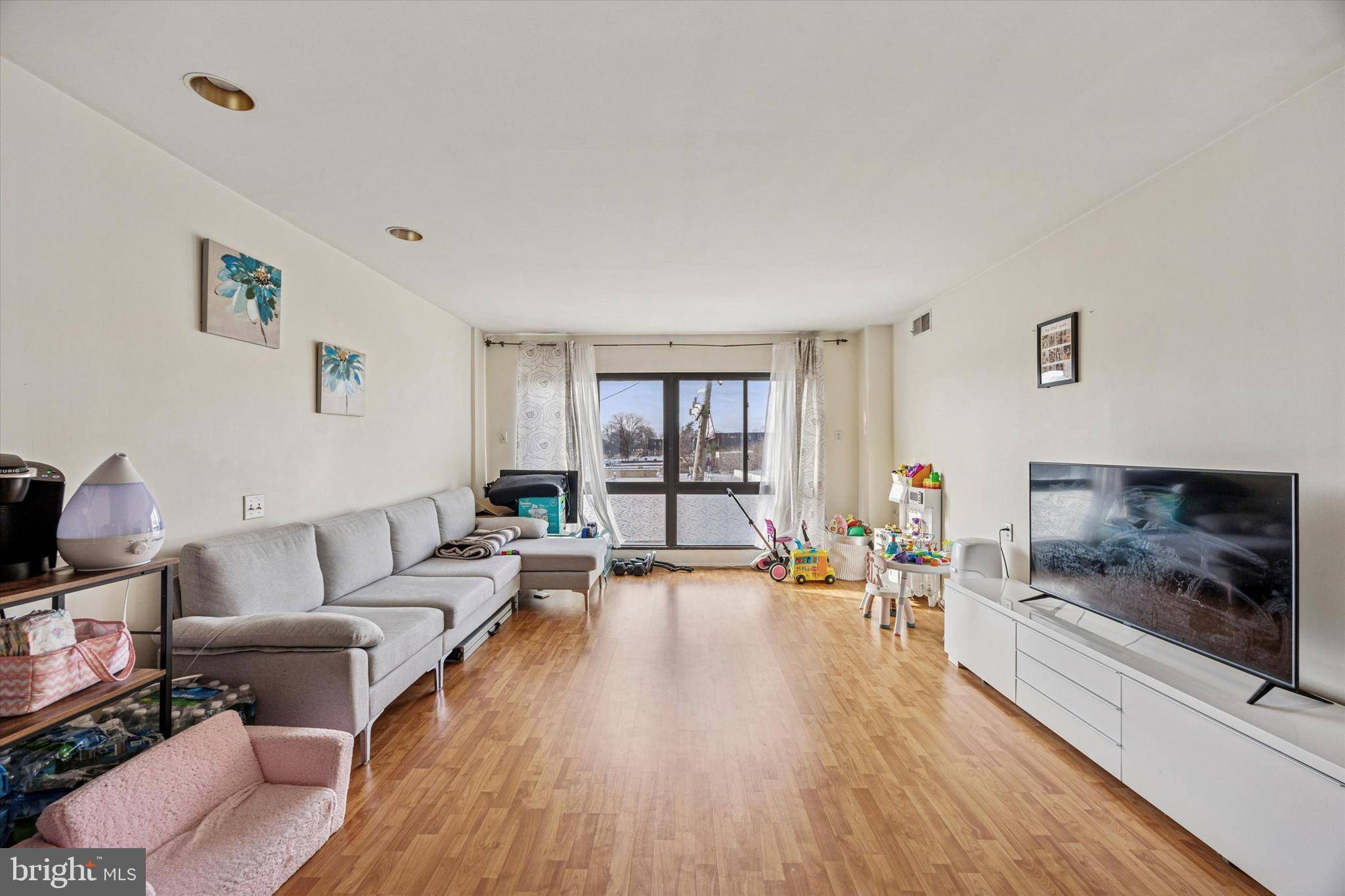 Philadelphia, PA 19152,7600 E ROOSEVELT BLVD #408