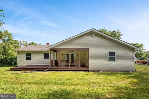 Strasburg, VA 22657,6075 STRASBURG RD