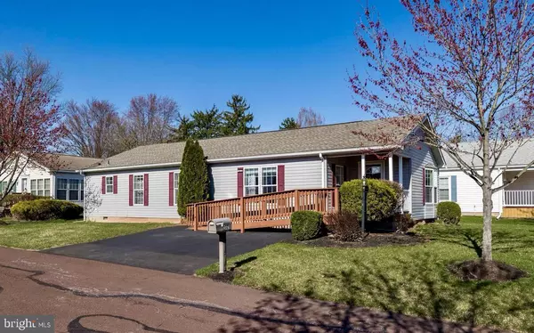 102 FINCH LN, Royersford, PA 19468
