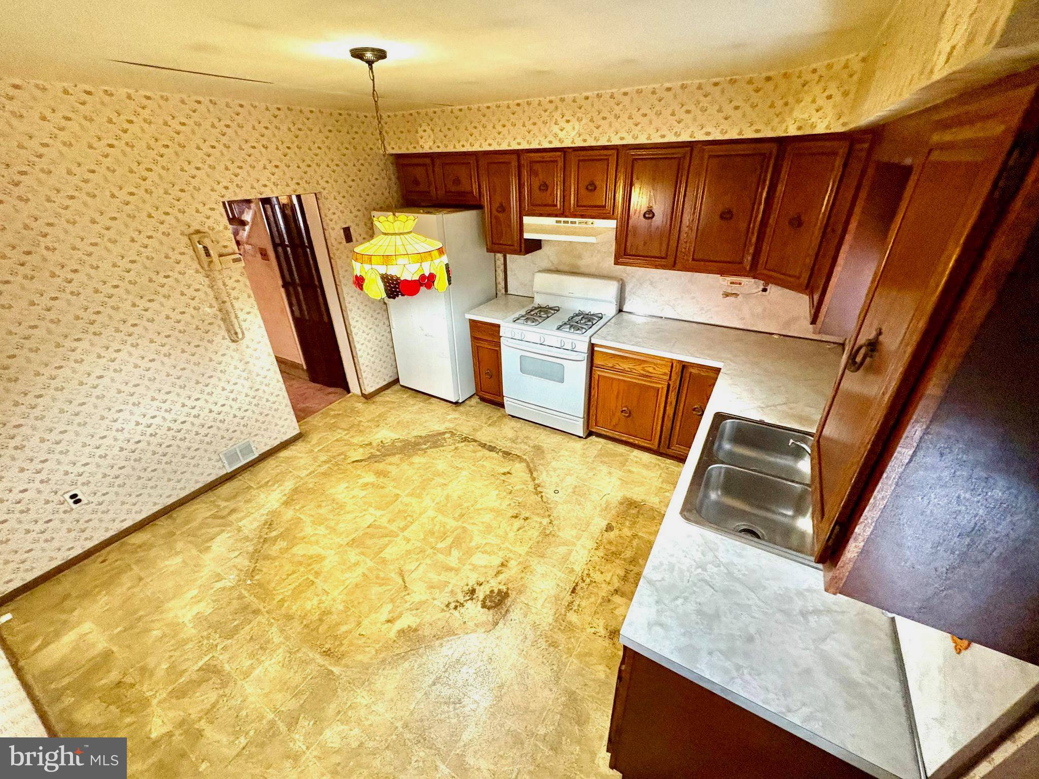 Philadelphia, PA 19125,2431 GAUL ST