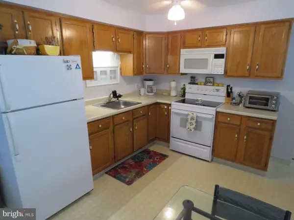 Fairless Hills, PA 19030,956 TRENTON RD