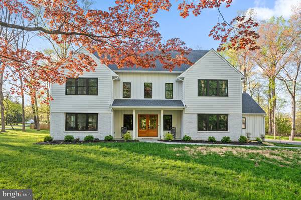 2 LAUREL DR, Malvern, PA 19355
