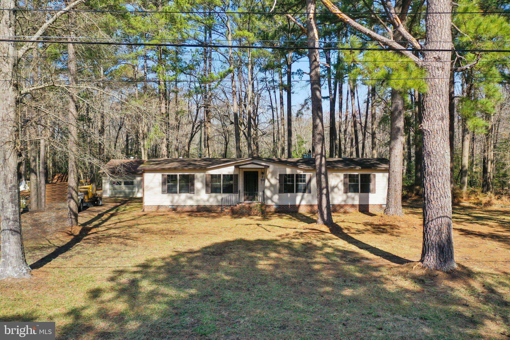 Callao, VA 22435,1221 MUNDY POINT RD