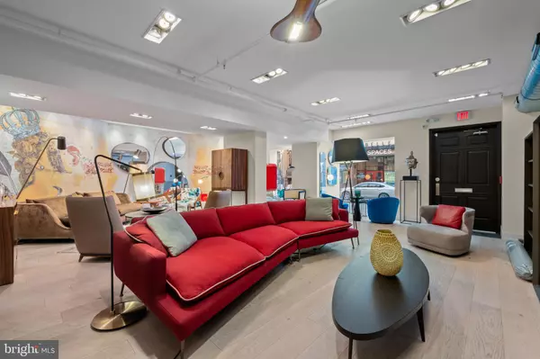 Philadelphia, PA 19103,1631 LOCUST ST