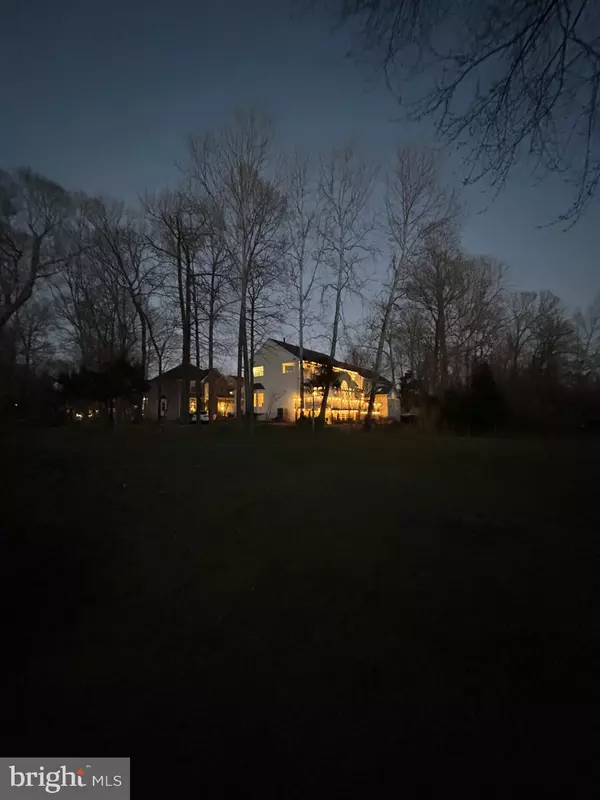 9140 STONEGARDEN DR, Lorton, VA 22079