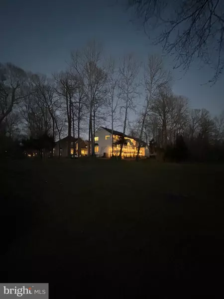 9140 STONEGARDEN DR, Lorton, VA 22079