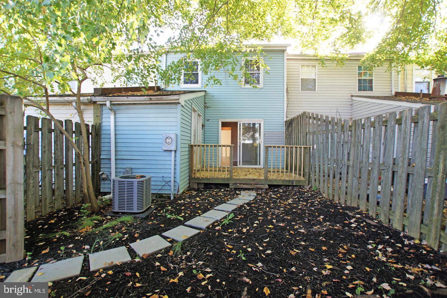 Dover, DE 19904,90 VILLAGE DR
