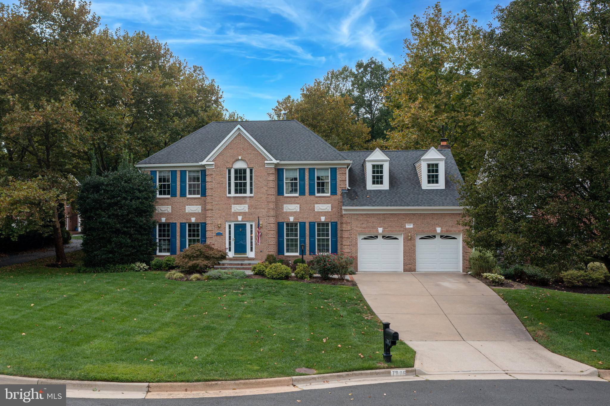 7906 HOLLINGTON PL, Fairfax Station, VA 22039