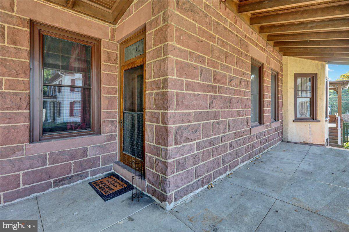Pine Grove, PA 17963,229 S TULPEHOCKEN ST