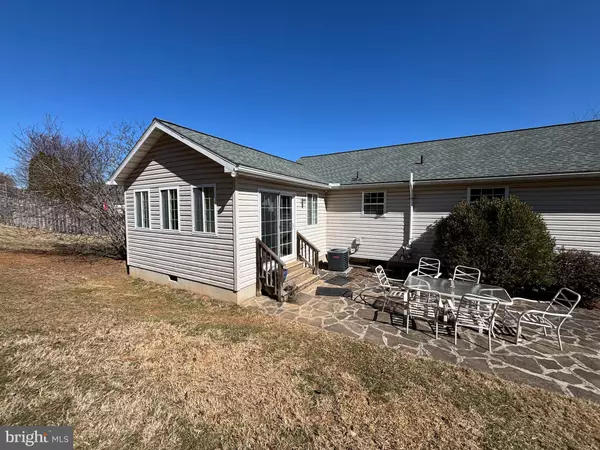 Stewartstown, PA 17363,77 PISTON CT