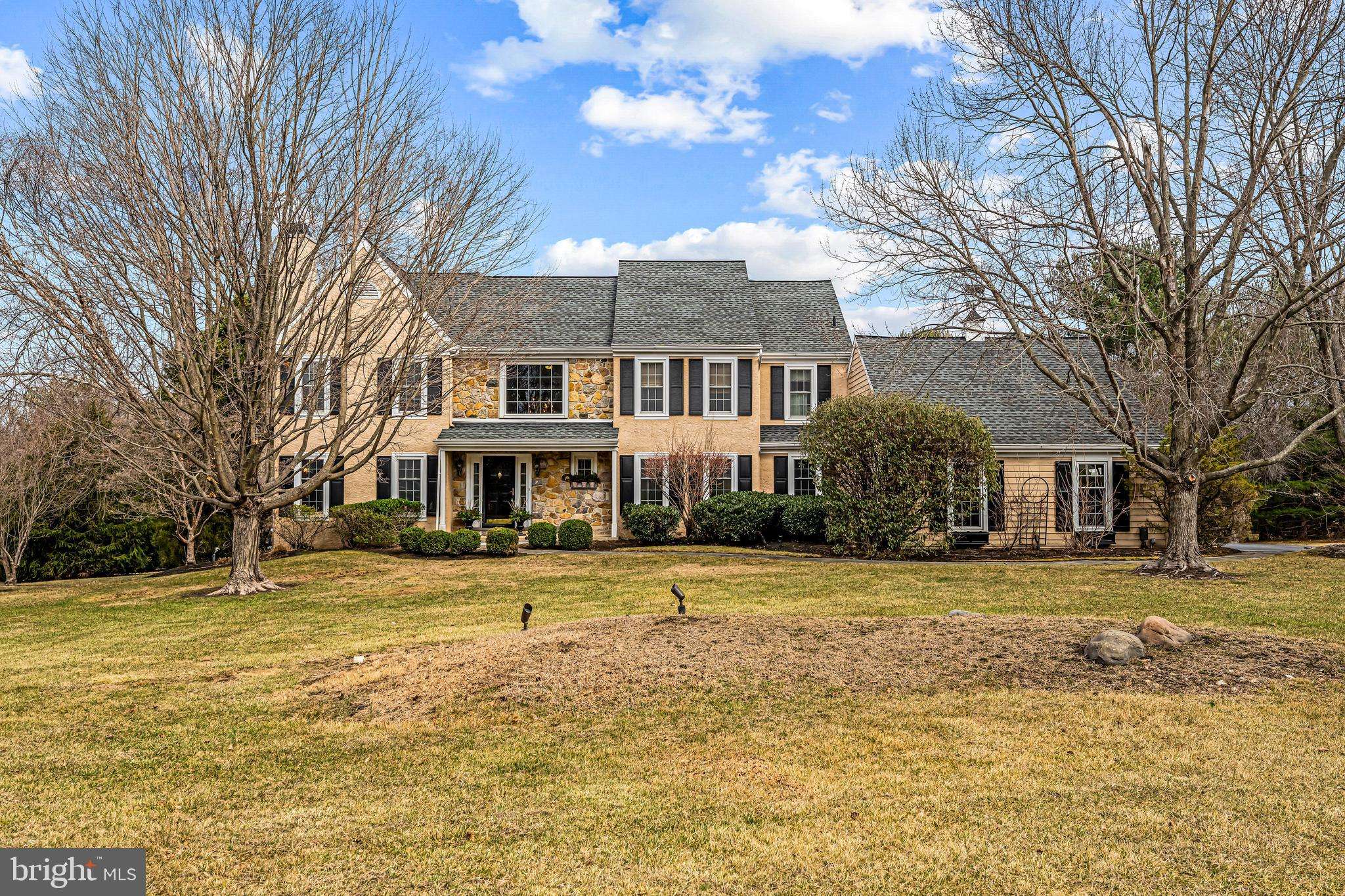 365 COUNTRY LN, Phoenixville, PA 19460