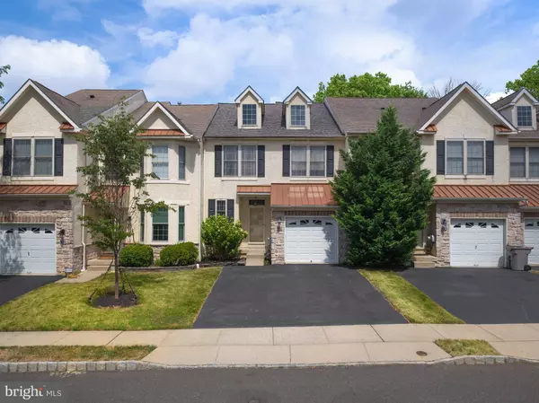 Conshohocken, PA 19428,302 BAREFIELD LN