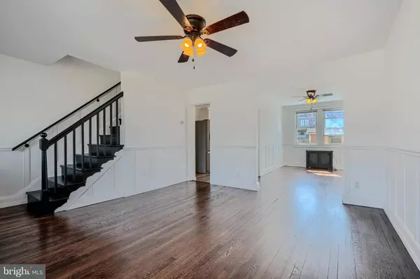 207 W MEADOW RD, Baltimore, MD 21225