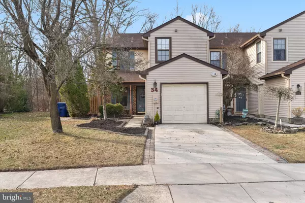 34 E OLEANDER DR, Mount Laurel, NJ 08054