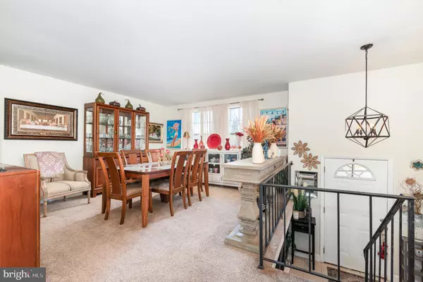 Camp Hill, PA 17011,817 BRIARWOOD LN