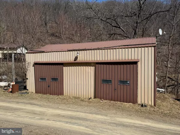 Keyser, WV 26726,303 LONG HOLLOW DR