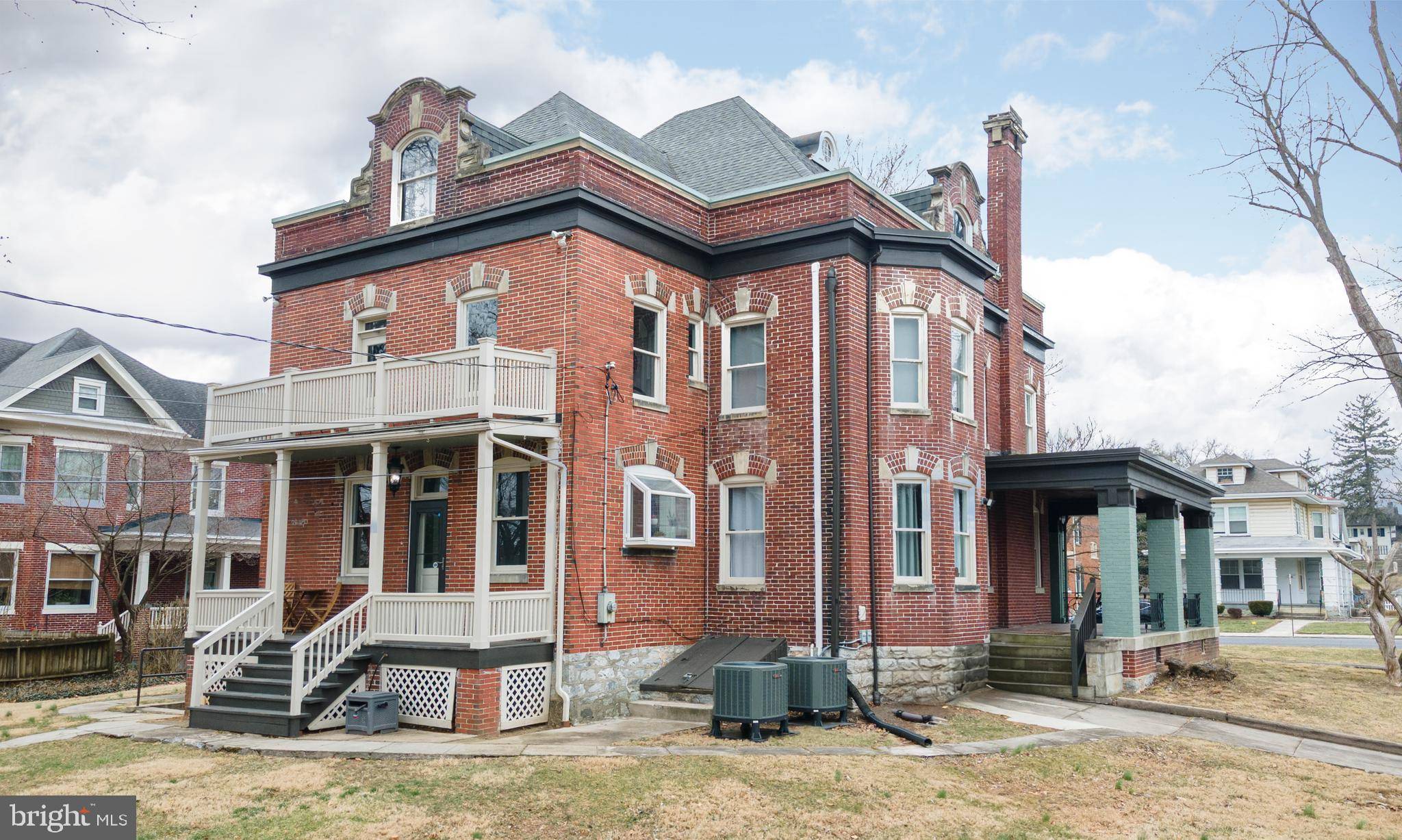 Hagerstown, MD 21742,940 OAK HILL AVE