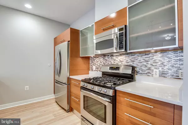 Reston, VA 20190,12025 NEW DOMINION PKWY #509