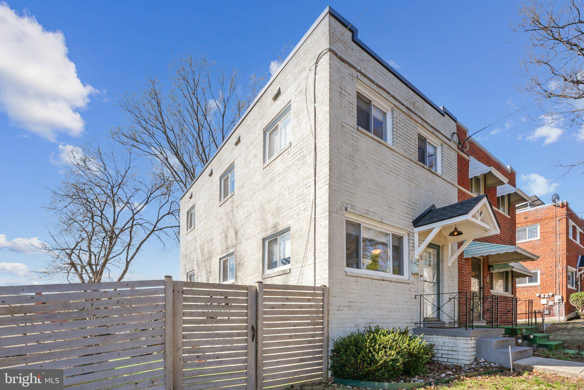 18 VAN BUREN ST NW, Washington, DC 20012