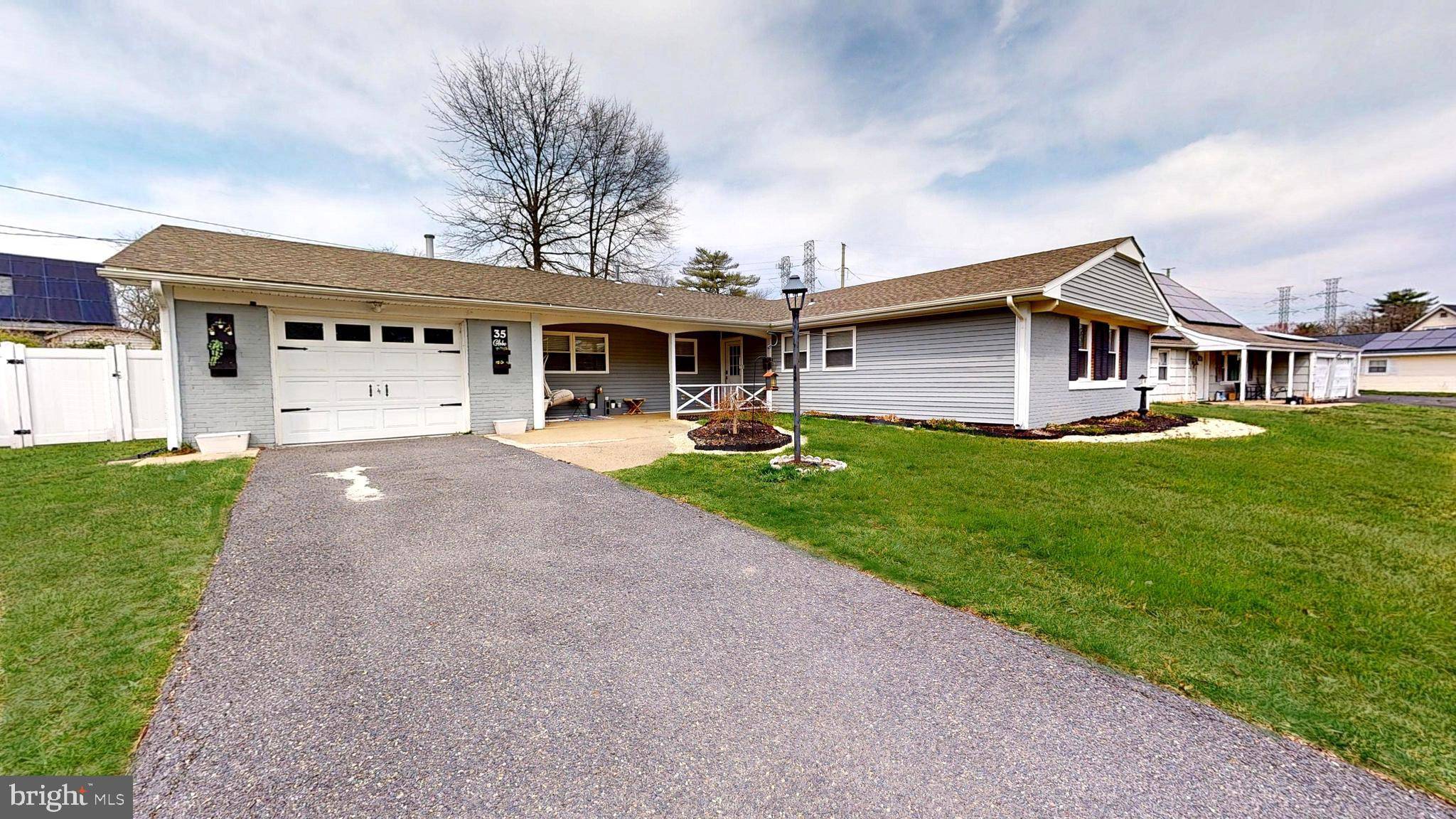 Willingboro, NJ 08046,35 GLOBE LN