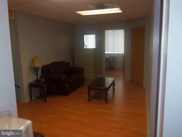 Gaithersburg, MD 20878,847 QUINCE ORCHARD BLVD #H-3