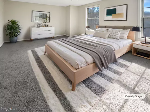 Alexandria, VA 22315,6631 ROCKLEIGH WAY